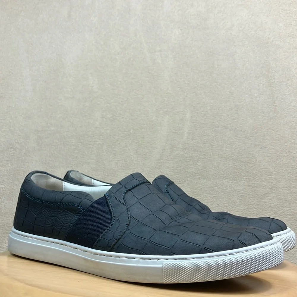 Lavin Paris Designer Dark Blue‎ Leather Crocodile Effect Sneaker Women’s size 38